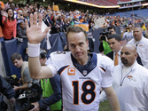 Manning set NFL TD passes record with 51