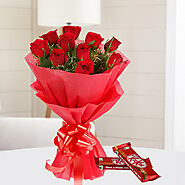 Website at https://www.oyegifts.com/love-sweets-red-roses-n-chocolates