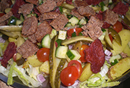 Salat med rugbrødscrutoner og bacon