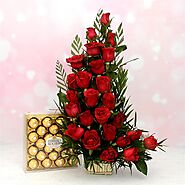Buy or Order 25 Red Rose Basket & Ferrero Rocher Online - OyeGifts