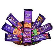 Send DELECTABLE CHOCOLATE HAMPER Same Day Delivery - OyeGifts