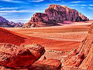 Day tours to Petra and Wadi Rum |
