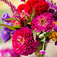 Elegant Arrangements of Premium Flowers for Your Cherished Ones