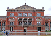 Victoria and Albert Museum and things to see for children of all ages | Family Vacation Plans