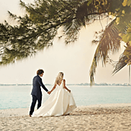 CARLY & RUSSELL’S ADORABLY FUN CAYMAN BEACH WEDDING | Celebrations LTD