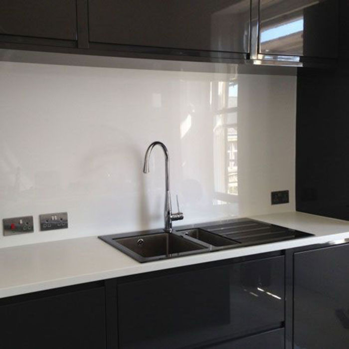 The Best Splashback Materials for your Kitchen! A Listly List