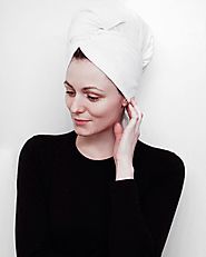 Why Microfiber Towels are Great for Your Hair | Tea Cups & Tulips