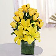 Combo of 20 yellow roses and 3 yellow Asiatic lilies bouquet Arrangment - OyeGifts.com