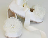Get a Perfect Pair of Flower Girls Shoes