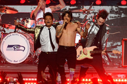 Bruno Mars Brings Drum Solos, Chili Peppers, Nostalgia to Super Bowl
