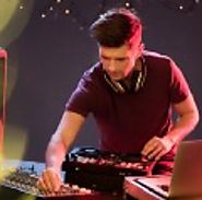 Tips To Choosing the Right DJ for Your Wedding Day