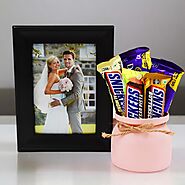 Personalised Photoframe with Chocolates Bars