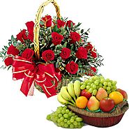 Send 20 Red Roses Arrangment with Fruits Same Day Delivery - OyeGifts