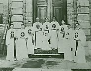 Google Image Result for http://www.texasescapes.com/VintagePhotos/Images/WhartonTX8043KluKluxKlan.jpg