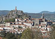 Le Puy-en-Velay : un site unique au monde et doté d’un patrimoine sacré exceptionnel