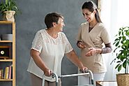Maximizing Independence: Benefits of Hourly Caregiver