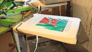 Want to see how screen printing is made? - Here's how it's made on cotton bags