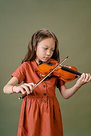 Violin Lessons Mississauga - In-studio & Online Violin Lessons in GTA