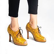 POlly yellow stiletto boots