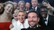 Oscars : un selfie en or signé Samsung