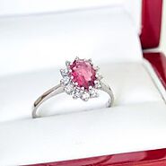 Beautiful Pink Sapphire White Gold Dress Ring