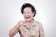 Dental Care Tips: How to Assist Seniors with Dementia