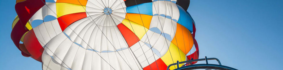 Headline for 10 Facts that You need to Know about Parasailing - Accidents, WWII and much more