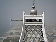 Custom access solutions to preserve the bold modern architecture of the Middle East | Manntech
