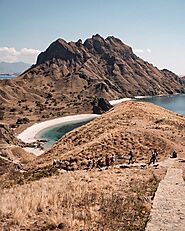 A Backpacker Guide to Enjoy Padar Island to the Most | Embportmalta
