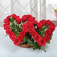 Buy or Order Twin Heart Arrangement - Midnight Gifts Delivery Online : OyeGifts