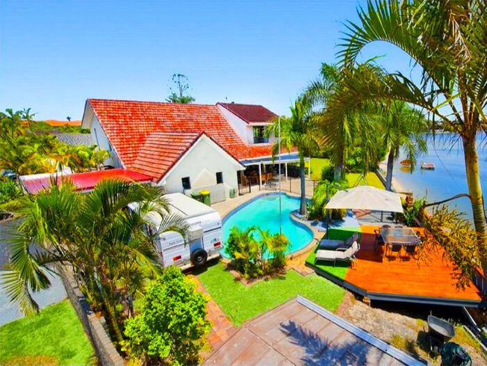 Gold Coast Luxury Escapes Luxury Holidays Houses at Gold Coast A