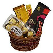 Send Chocolates Hamper Same Day Delivery - OyeGifts