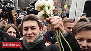 Young symbol of Russian opposition avoids jail