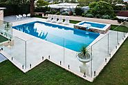 Benefits of a glass pool fencing 