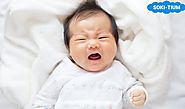 Trẻ sơ sinh ngủ 1 tiếng lại dậy: Mẹ phải xử trí thế nào?