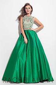 Green Two Piece Prom Gown With Stunning Design – Fashion Trends