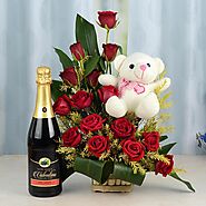 A Wondrous Rose Hamper - OyeGifts