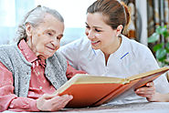 5 Tips: Cheering up an Elderly Loved One