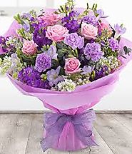 Shop for anniversary flowers online in Dubai