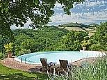 Holiday accommodation in Fermo area for self catering villas in Amandola