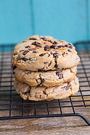 Thick & Chewy Peanut Butter Chocolate Chip Cookies | The Kitchen Magpie