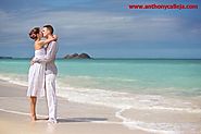 Oahu Honeymoon Photography | Honeymoon Photographers in Waikiki