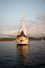 The Different Types of Indonesia Liveaboard: Which One to Choose?