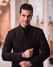 Angad Bedi Age, Height, Biography, Wiki, Weight, Wife, Birthday And More