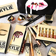 Best Products to Buy from Kylie Jenner’s Makeup Kit