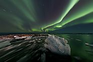 Northern Lights tour in a Mini Bus, Small Group from Reykjavik : Iceland Guided Tours