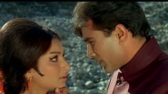 Gunguna Rahe Hain - Classic Romantic Song - Rajesh Khanna & Sharmila Tagore - Aradhana - YouTube