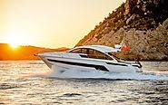 Factors That Help You to Find Right Luxury Boat for Purchase