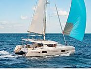 Choose a Right Yacht Charter For Your Sailing Vacations