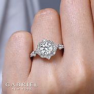Buy Antique Piece of Diamond Rings for your Engagement in CA